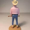 Figurine de Rastapopoulos avec sa cravache, fabriquée en résine. Modèle réduit pour collectionneur. Taille 14 cm. Ne convient pas aux enfants de moins de 14 ans.