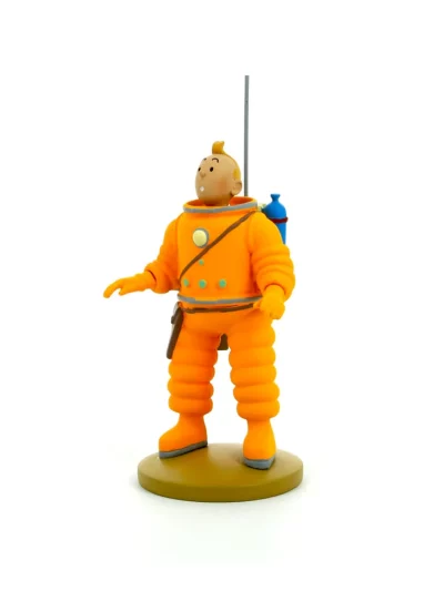 Figurine de Tintin en tenue de cosmonaute fabriquée en résine. Modèle réduit pour collectionneur. Taille 15 cm. Ne convient pas aux enfants de moins de 14 ans.