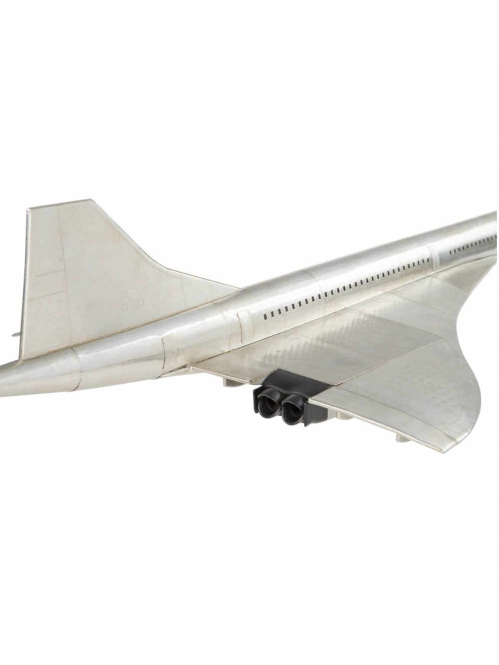 Le Concorde était un avion de ligne supersonique. Seulement vingt avions ont été construits, dont six non commerciaux pour essais et mise au point.