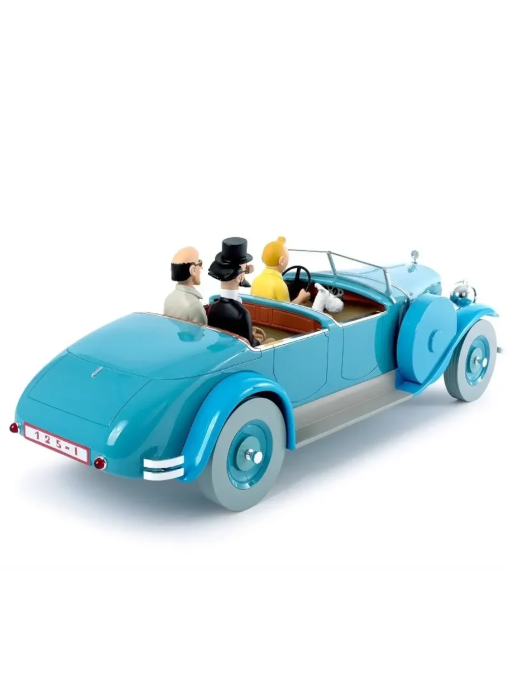 Visible dans une seule case de l’album Les cigares du Pharaon, la voiture conduite par Tintin est unique en son genre.