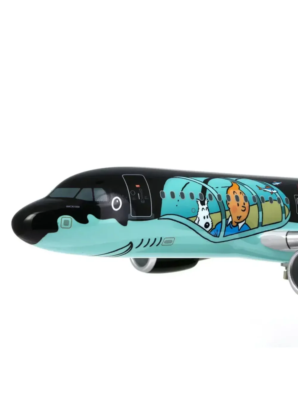 L'Airbus 320 baptisé "Rackham" aux couleurs de Tintin présenté en 2015 par la compagnie Brussels Airlines est dorénavant disponible en modèle réduit à l’échelle 1/200ème.