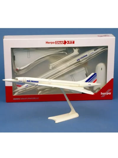 Concorde Air France miniatures de collection en série limitée. Echelles 1/250 à assembler sans colle. Mise en décoration par des procédés de tampographie les plus modernes.