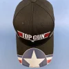 Casquette Top Gun 100% coton, ajustable par velcro. Logo et textes brodés en 3D. taille unique, adulte.