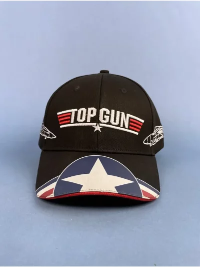 Casquette Top Gun 100% coton, ajustable par velcro. Logo et textes brodés en 3D. taille unique, adulte.